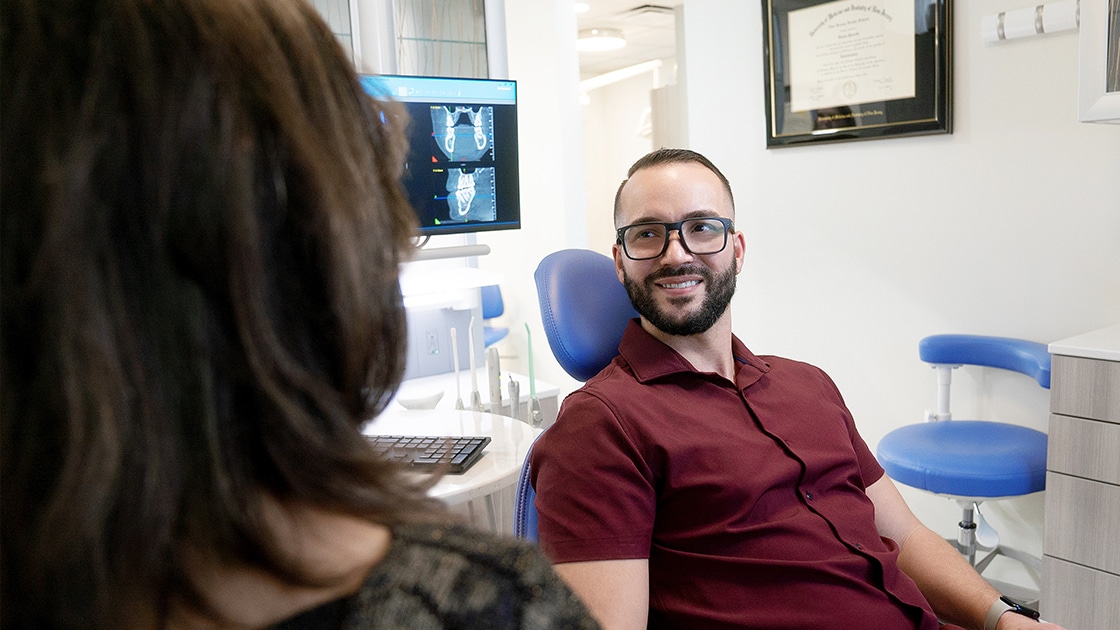 Dr With Patient Photo3